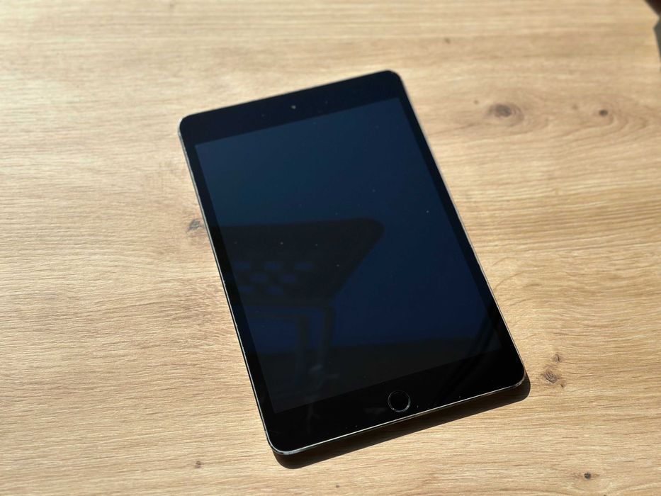 Tablet Apple iPad mini 4th 128 GB Wi-Fi – bat: 84% – GW 12M