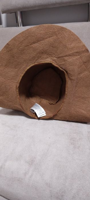 Нові шляхи, капелюх для ковбоїв