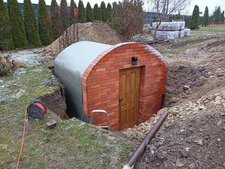 schron betonowy , piwniczka betonowa , ziemianka , piwnica , sauna ogrodowa