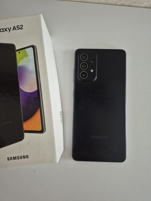 Samsung A 52           .