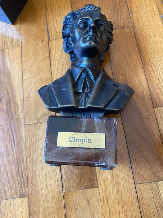 Bustos de compositores