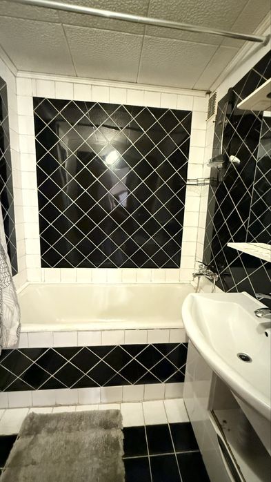 Продаж 2х кімнатноі, вул. Екстер 12, Троєщина