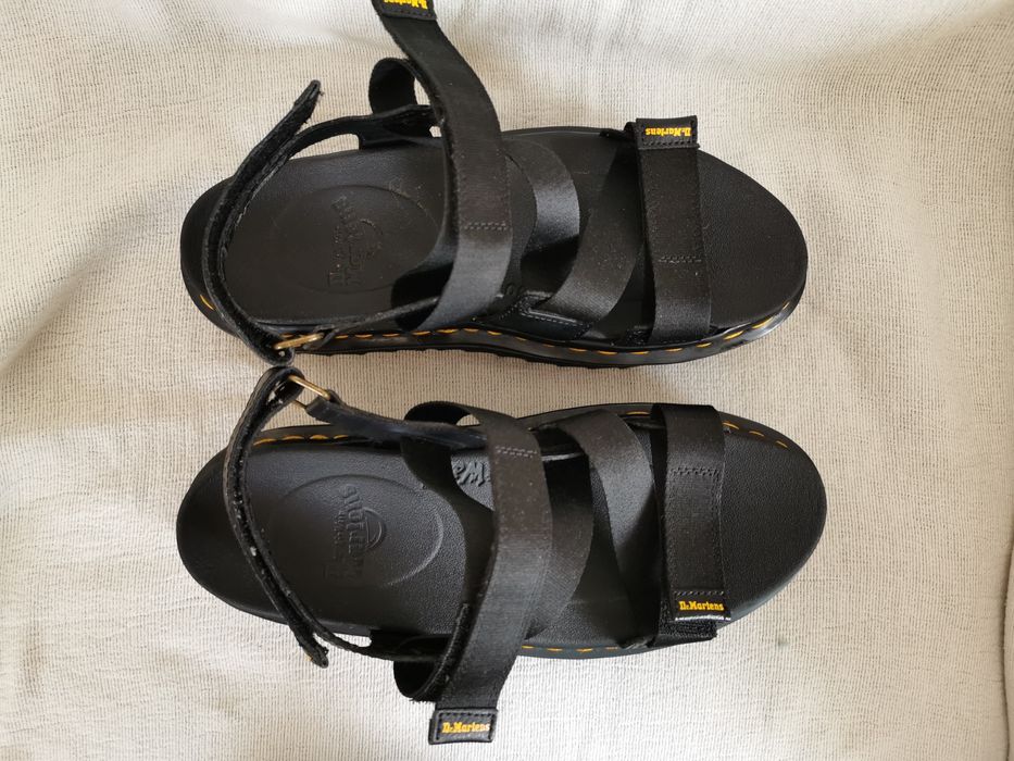 Dr. Martens Air Wair Kimber II sandały na platformie 42