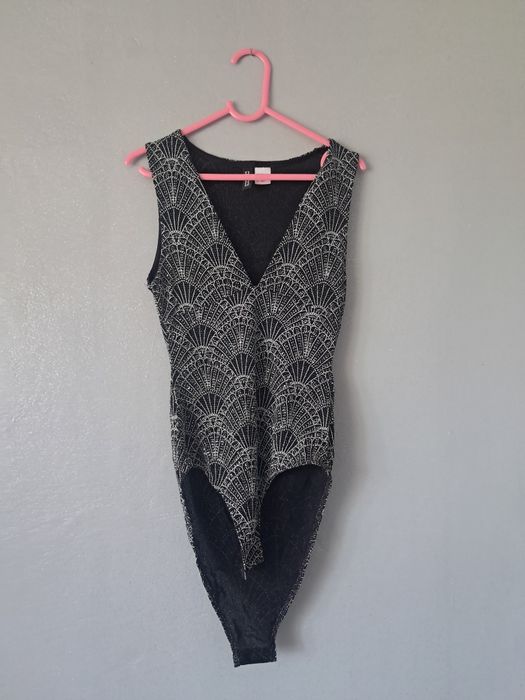 Damskie czarne body