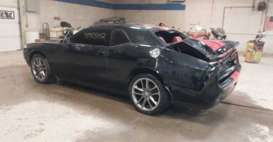 Бампер Dodge Challenger запчастини додж челенджер запчасти