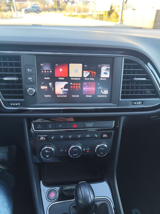 Leon 184 km full LED automat