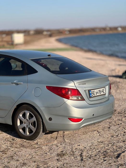 Hyundai Accent RB 2011 AKПП