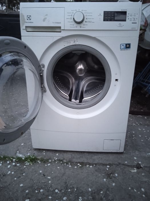 Продам Стиральная машинку electrolux