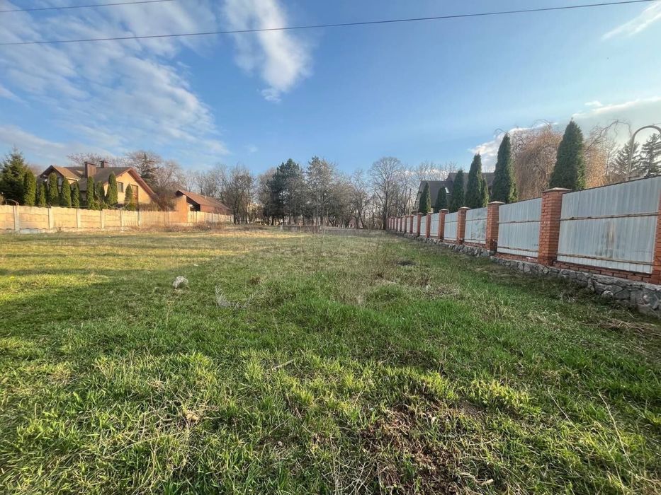 Продається земельна ділянка