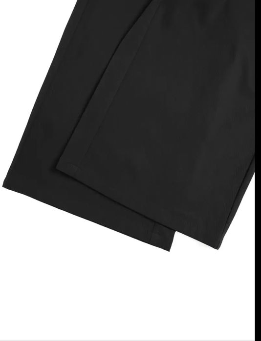 Чоловічі брюки з широкими штанинами