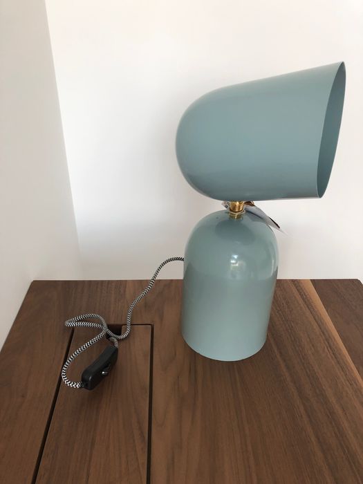 Lampa na stolik nocny biurko