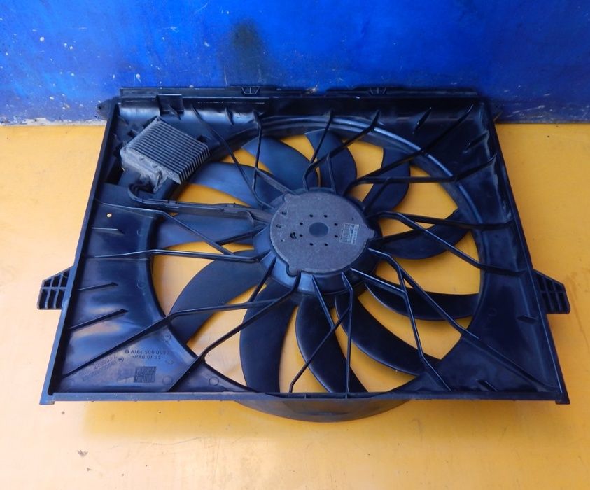 Вентилятор Охлаждения 320 350 450 550 Mercedes ML W164