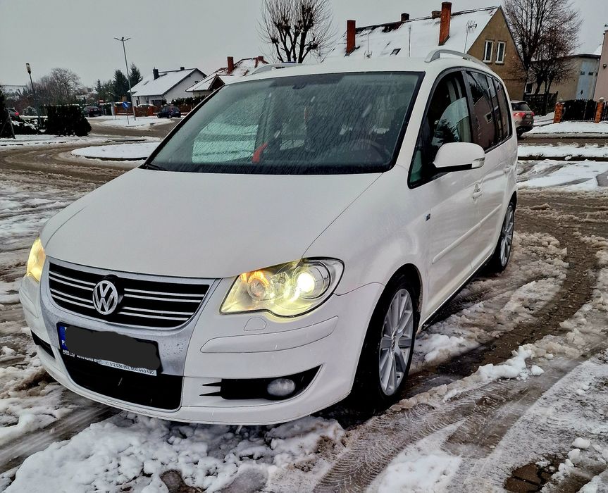 VW Touran R Line 2 0 TDI