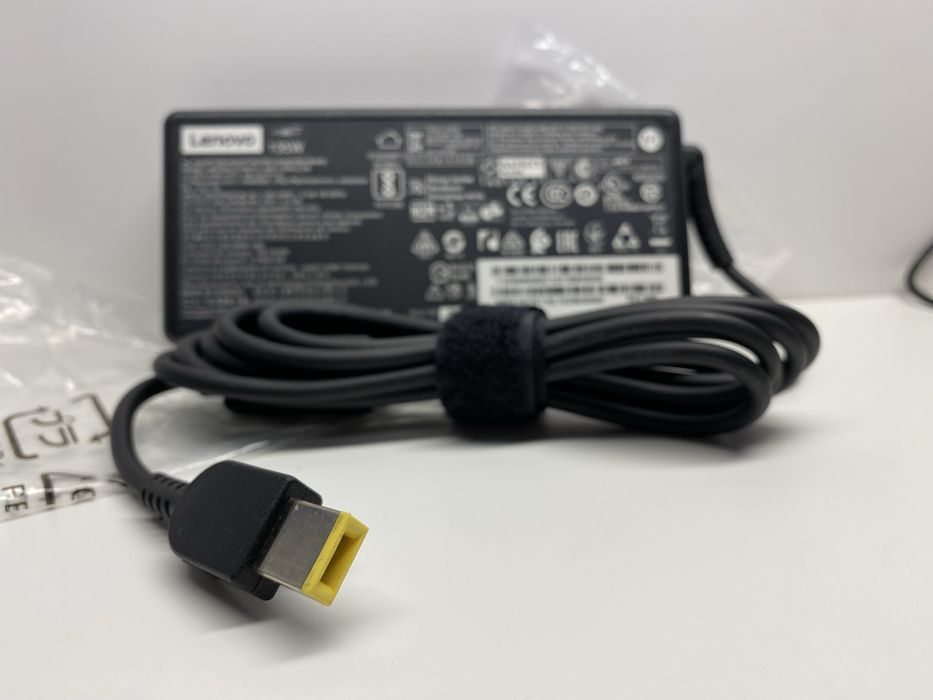 Блок питания для ноутбука Lenovo 20V, 6.75A, 135W