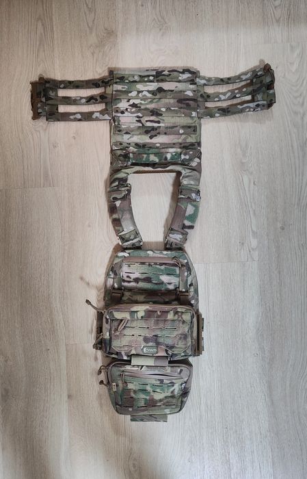 Плитоноска м-так в ідеальному стані з підсумками