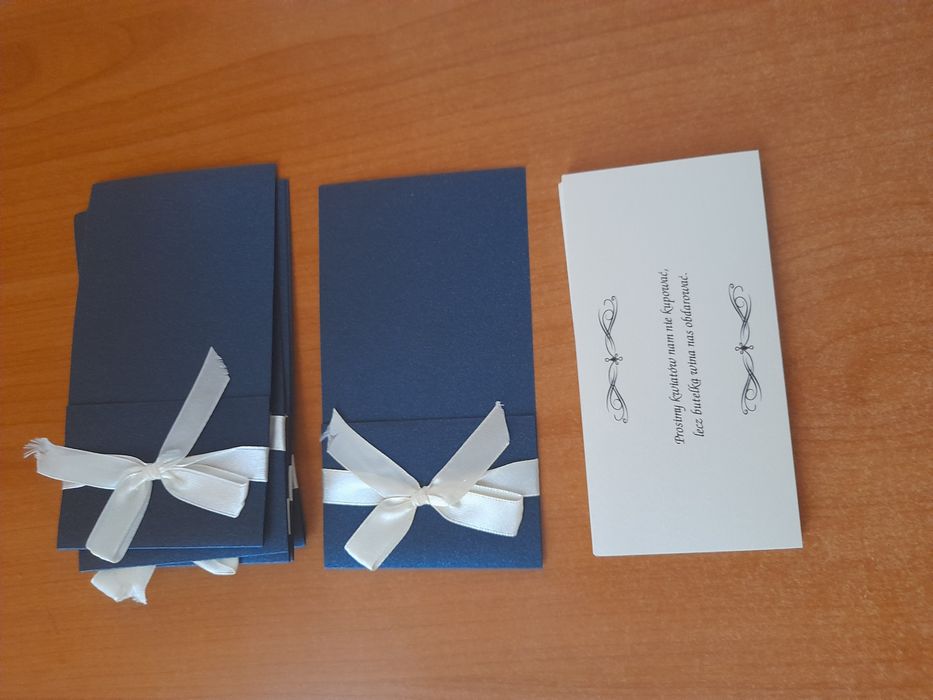 Dodatki do zaproszeń ślubnych