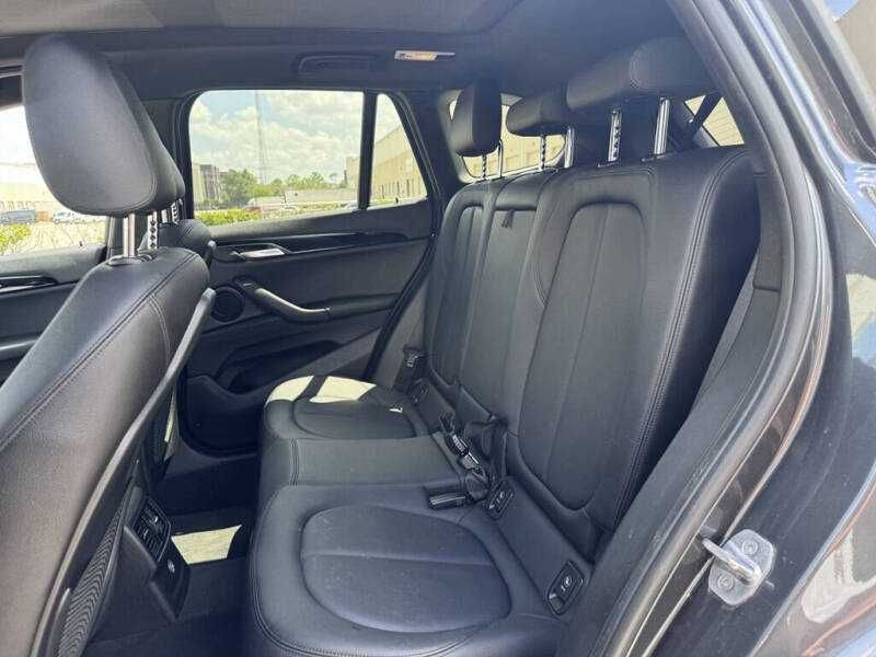 2017 BMW X1  2.0