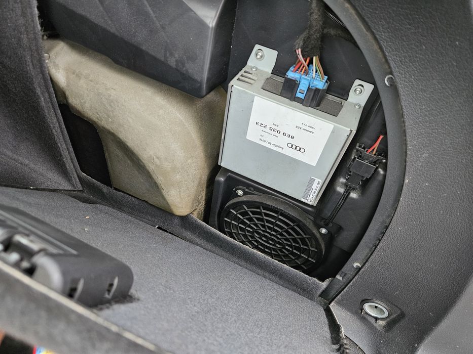 Audi a4 b7 2005 рік 2.0 дизель для військових