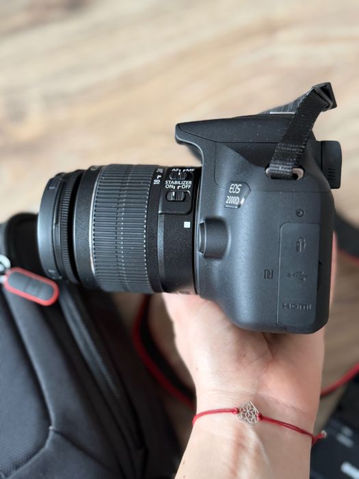 Aparat Canon EOS 2000d