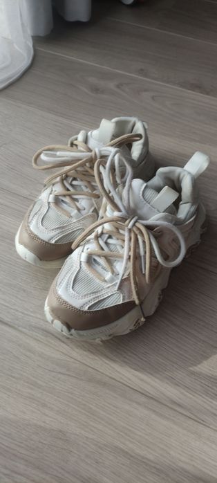 Кросівки дитячі (дівчинка)