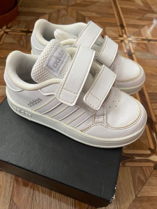 Adidas дитячі кеди
