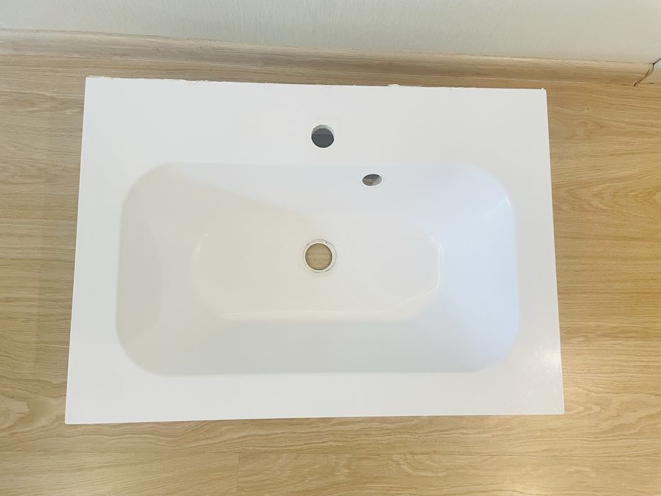 Умывальник Ravak 700x500 мм