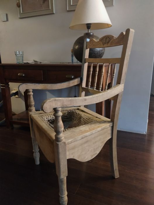 Krzesło antyk używane