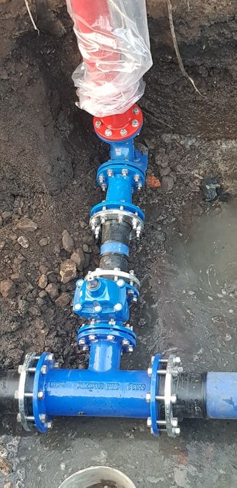 Przewierty Sterowane,Przeciski,Przyłącza Wod-Kan,Koparko-Ładowarka