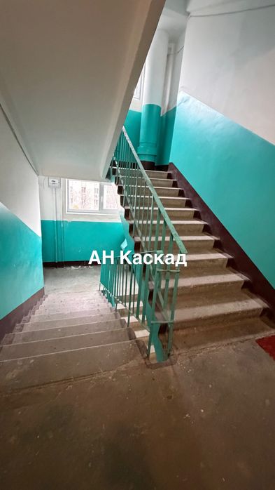 Продам 2х комнатную квартиру.Холодная гора