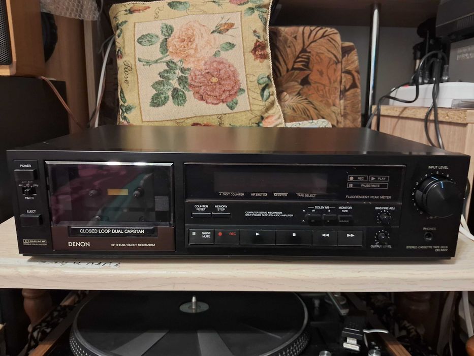 Denon DR-M 22 касетна дека