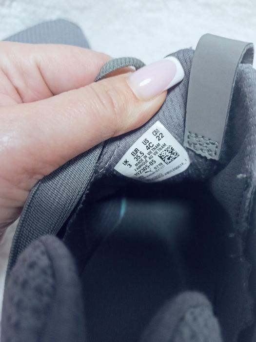 Оригінал Puma, 35.5 розмір, 23.5 см  кросівки для хлопчика