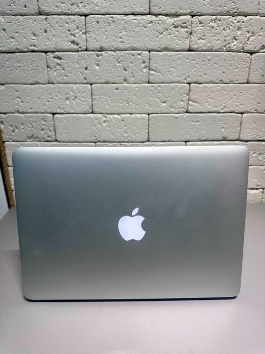 Apple Macbook pro 13 A 1502 intel i7 16 256