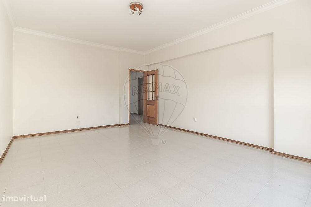 Apartamento T2 para arrendamento