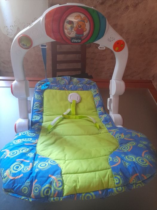 Cadeira de descanso para bebé
Em excelente estado