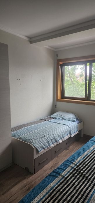 Quarto para arrendar