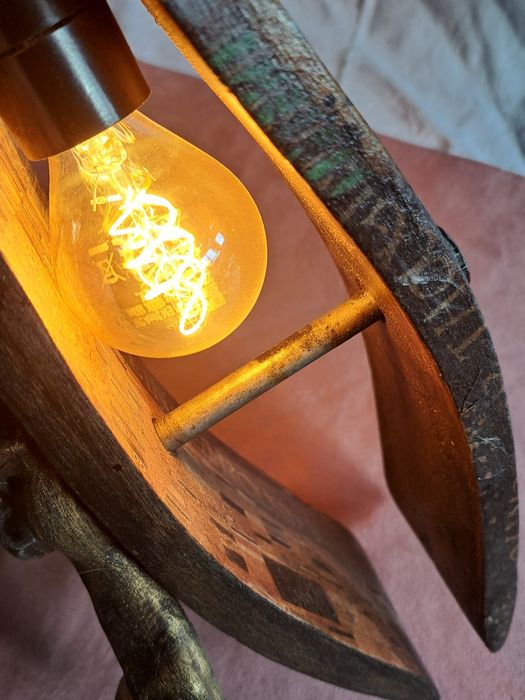 Lampka nocna z zacisku stolarskiego