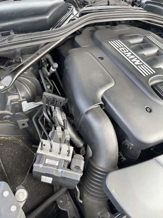Bmw 520d do ano 2007  com todas as manutenções feitas