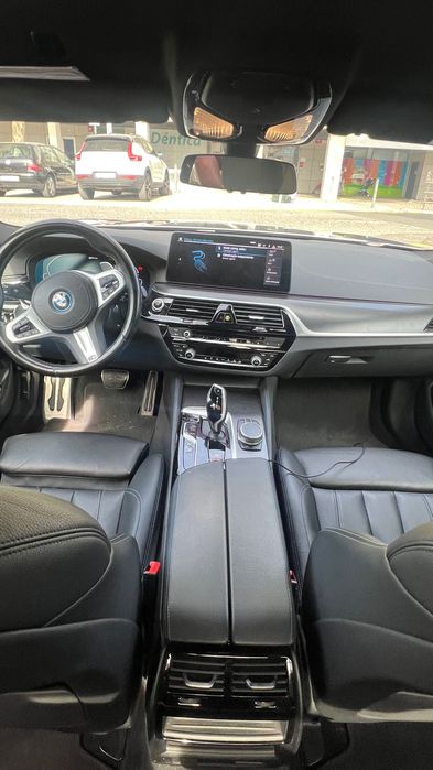 BMW 520e Pack M Híbrido Plug-in 84.000 km Fibra Carbono +Indução