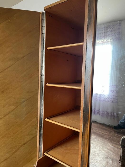 Шкаф ретро 60-х років