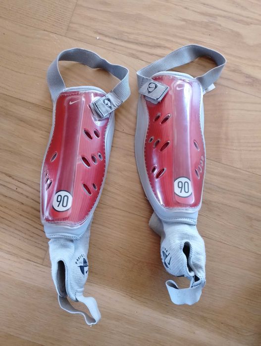 Ochraniacze Nike 90 goleni na kostki pilkarskie