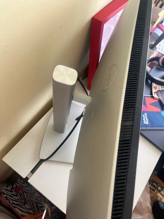 Dell Monitor UltraSharp 24 - U2424H