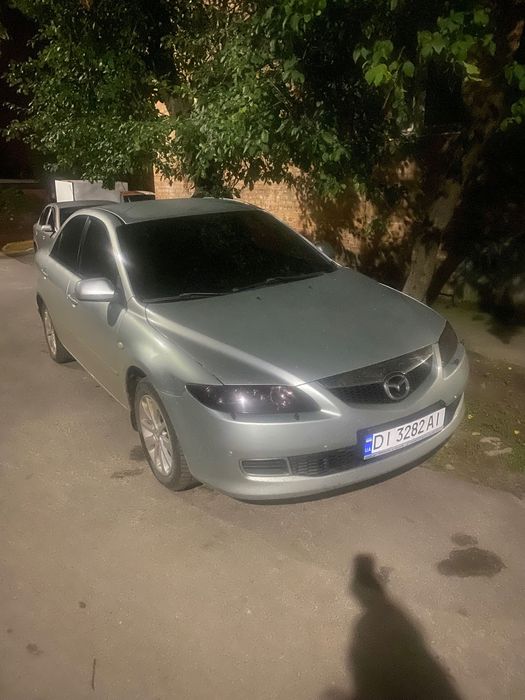 Легковий автомобіль MAZDA