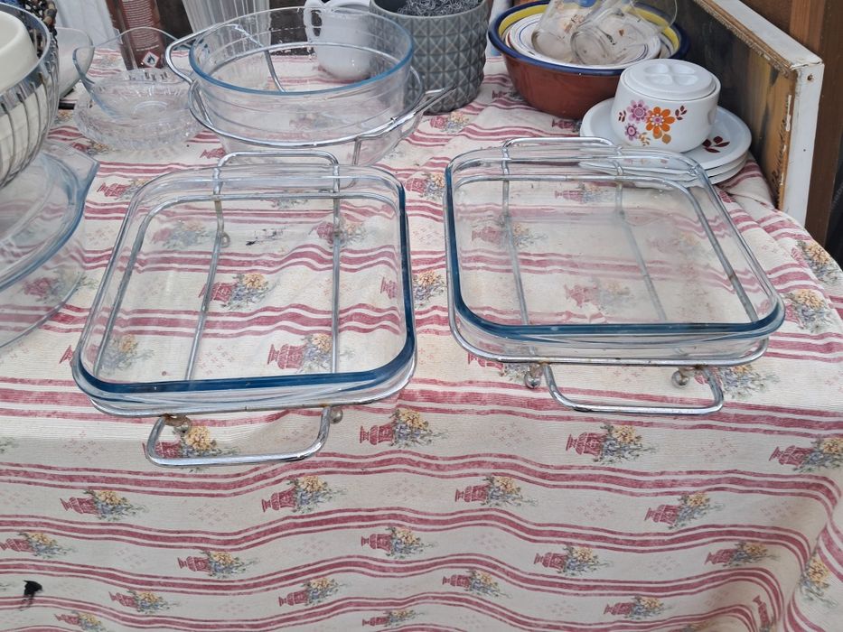 Conjunto dois pirex com suporte