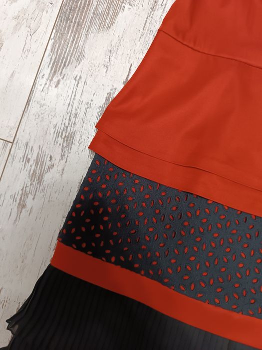 Сукня для дівчини або жінки.