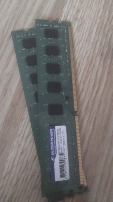 Продам оперативну пам'ять DDR3 4гб