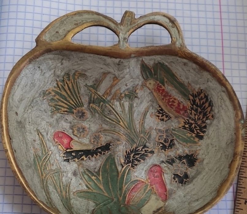 Продам на подарок Бронзовый поднос