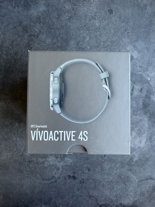 Garmin Vivoactive 4S Cinza