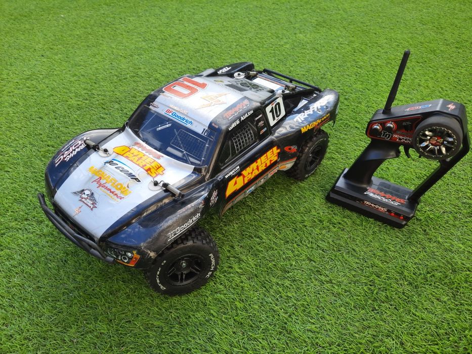Traxxas slash 4x4  1/10