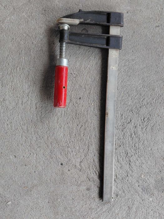 ścisk          /    2