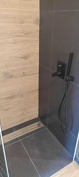Glazurnik Hydraulik Elektryk podejmie zlecenie.
